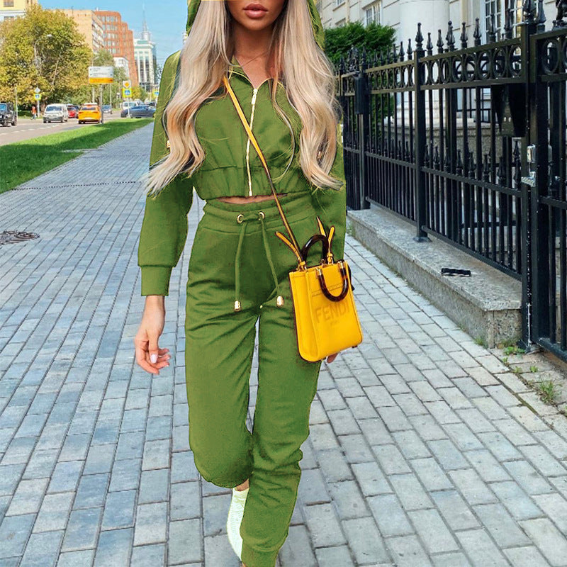 Traje deportivo con capucha y manga larga para mujer