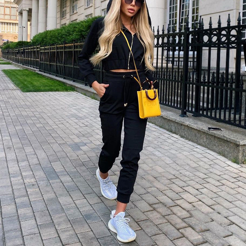 Traje deportivo con capucha y manga larga para mujer