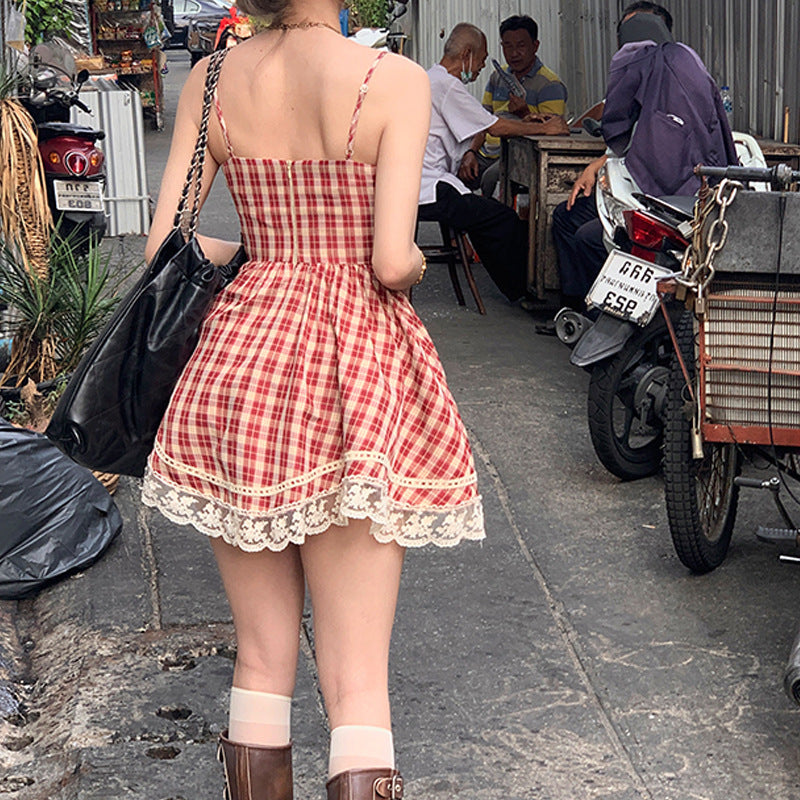 Vestido francés de cuadros rojos con tirantes para mujer
